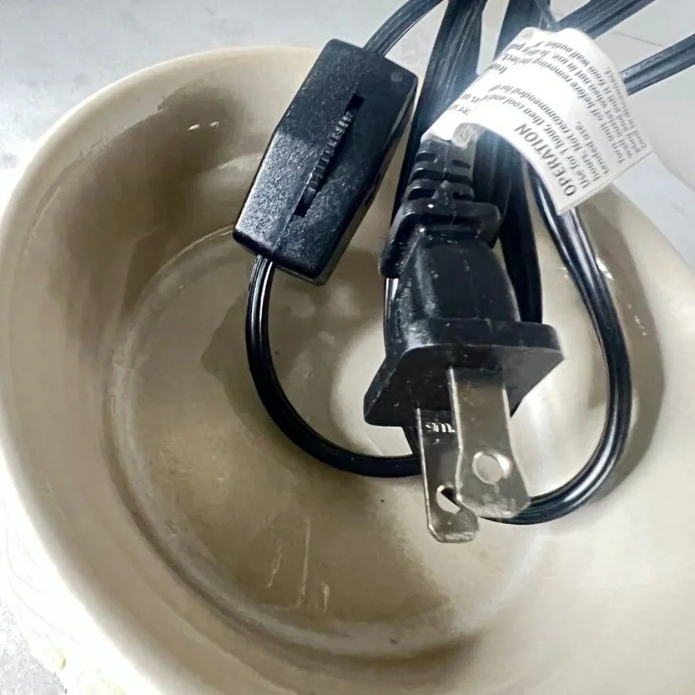 Ceramic‎ Electric Fragramce Wax Tart Warmer With Heart Design & Removable Dish